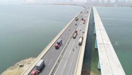 天地合作！無人機+預警系統追查超限水泥車！